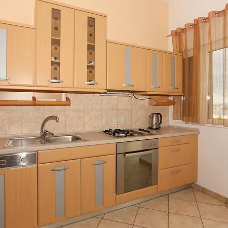 Meri Apartment Seget Vranjica