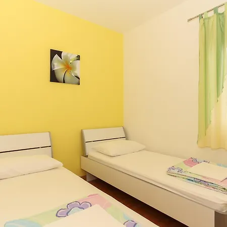 Meri Apartment Seget Vranjica